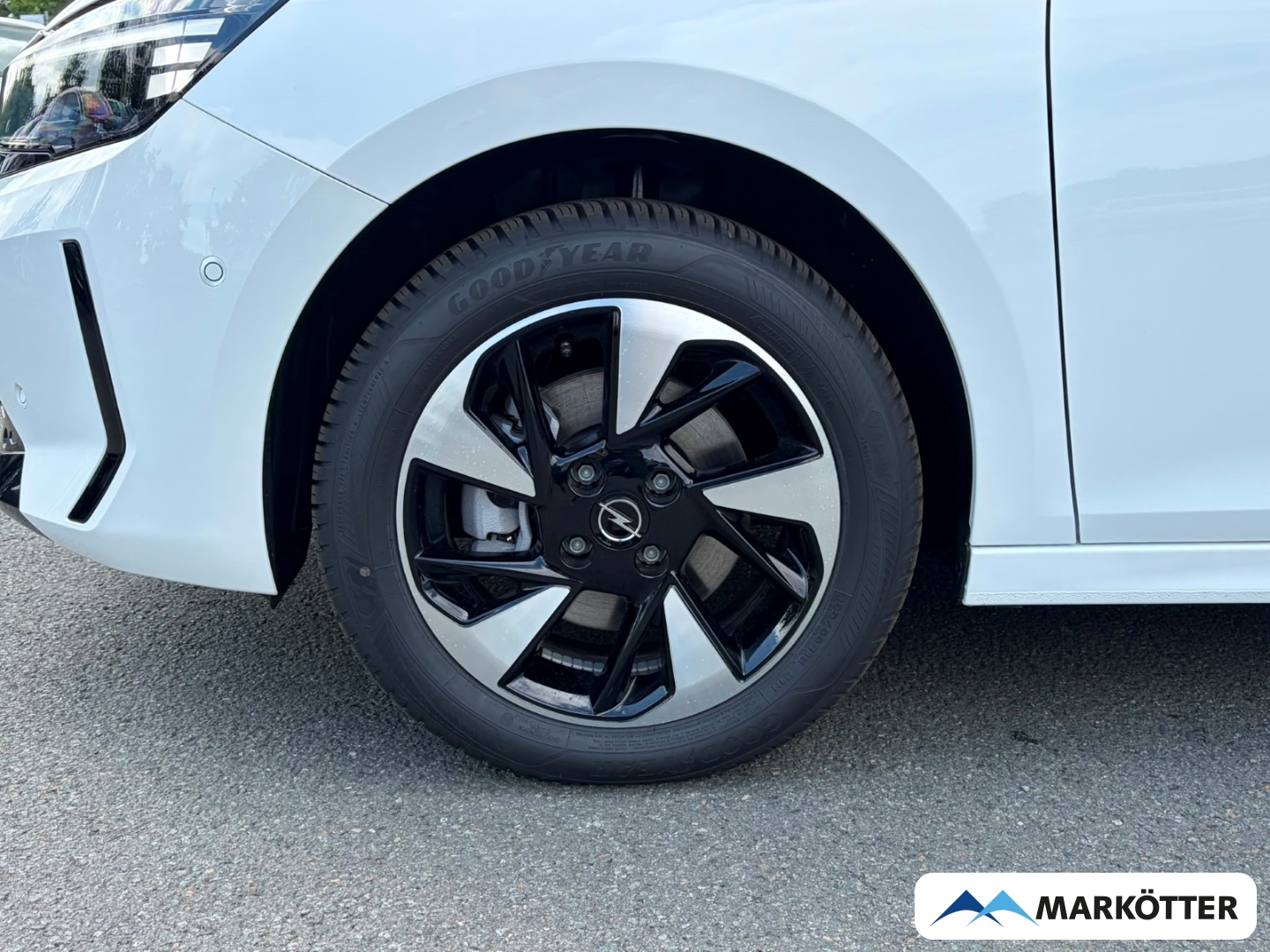 Fahrzeugabbildung Opel Corsa Electric Edition **VORLAUFFAHRZEUG** 11OBC+SHZ+LHZ