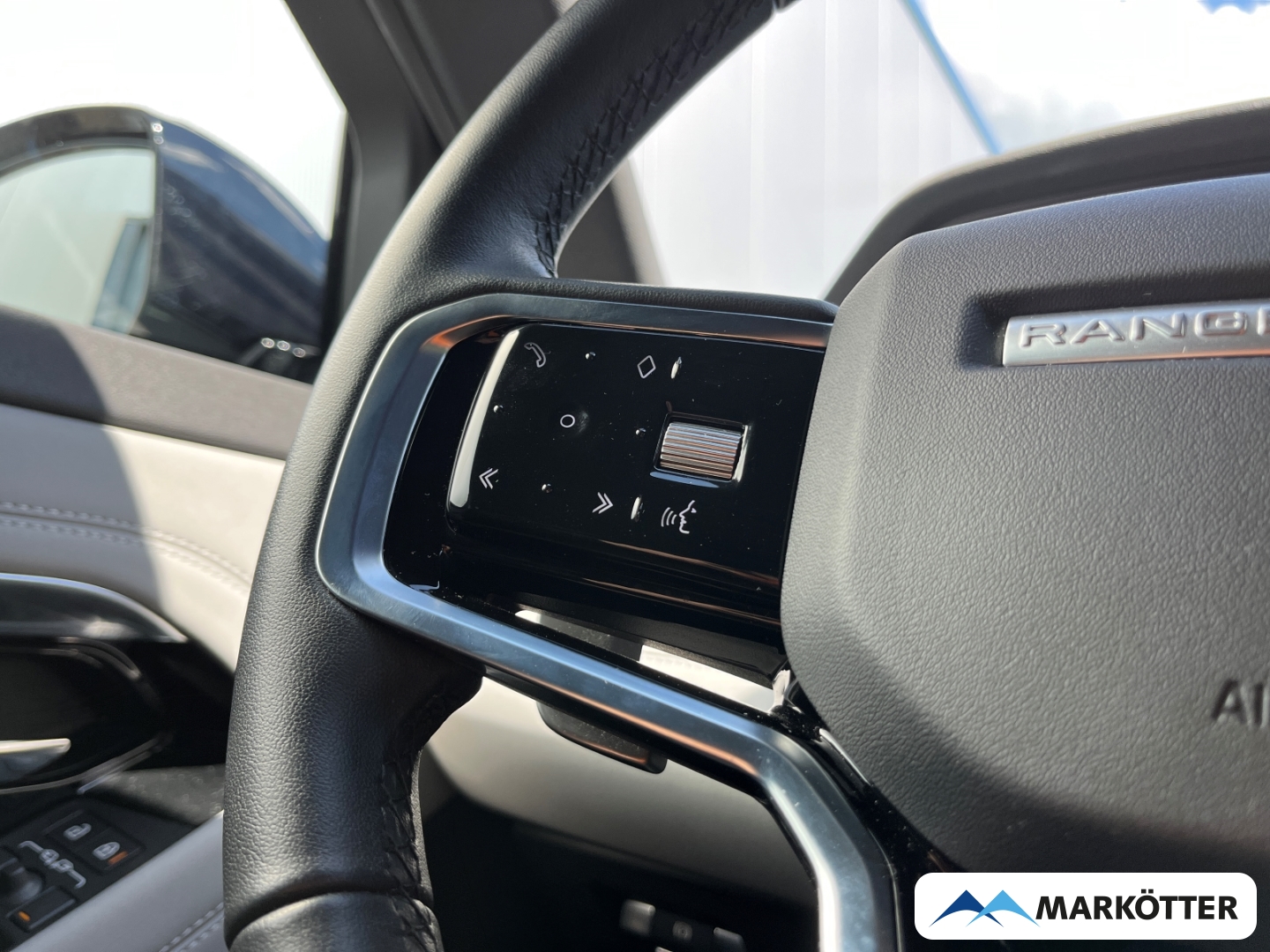 Fahrzeugabbildung Land Rover Range Rover Evoque P200 R-Dynamic SE ACC/AHK