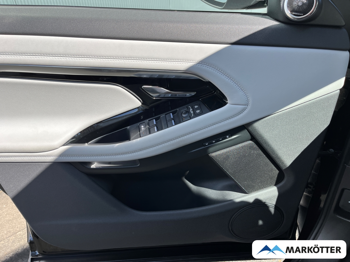 Fahrzeugabbildung Land Rover Range Rover Evoque P200 R-Dynamic SE ACC/AHK