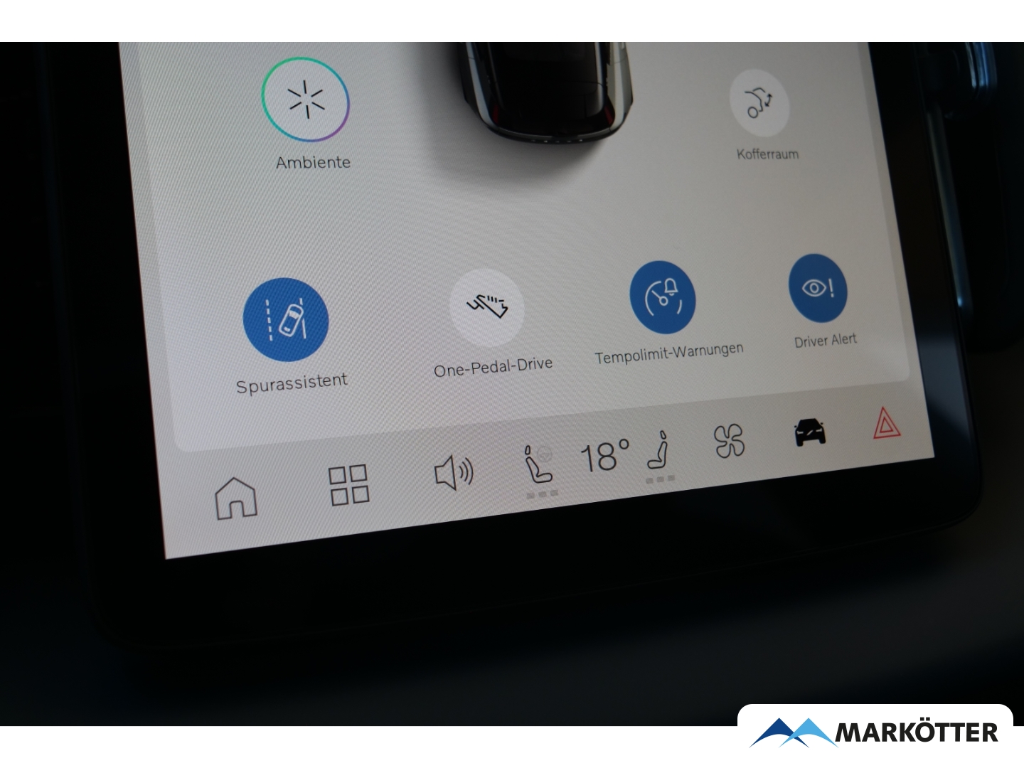 Fahrzeugabbildung Volvo EX30 Cross Country Twin Motor Performance Ultra AWD