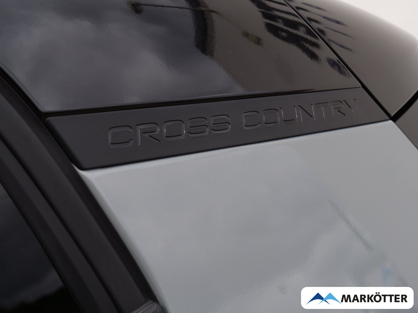 Fahrzeugabbildung Volvo EX30 Cross Country Twin Motor Performance Ultra AWD