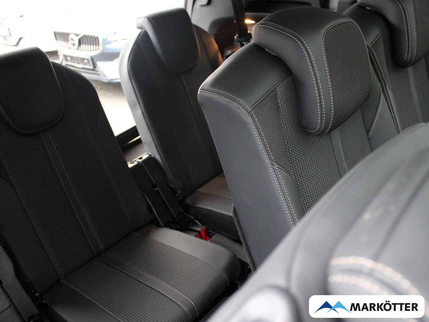 Fahrzeugabbildung Peugeot 5008 GT 7-Sitzer Gar. ACC/PANO/RFK/180°/LED