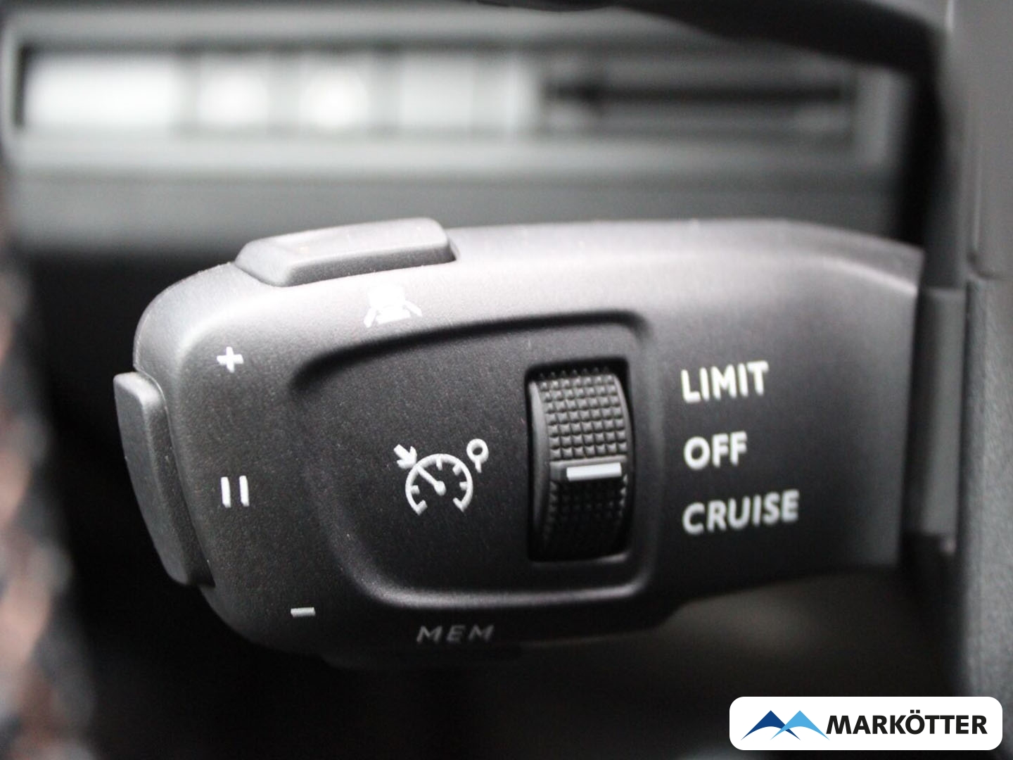 Fahrzeugabbildung Peugeot 5008 GT 7-Sitzer Gar. ACC/PANO/RFK/180°/LED