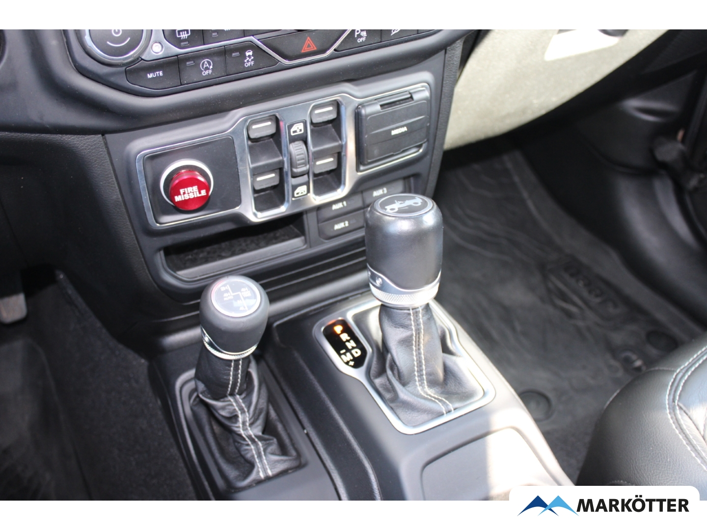 Fahrzeugabbildung Jeep Wrangler Unlimited Sahara 2.2 AHK/BLIS/SHZ/CAM