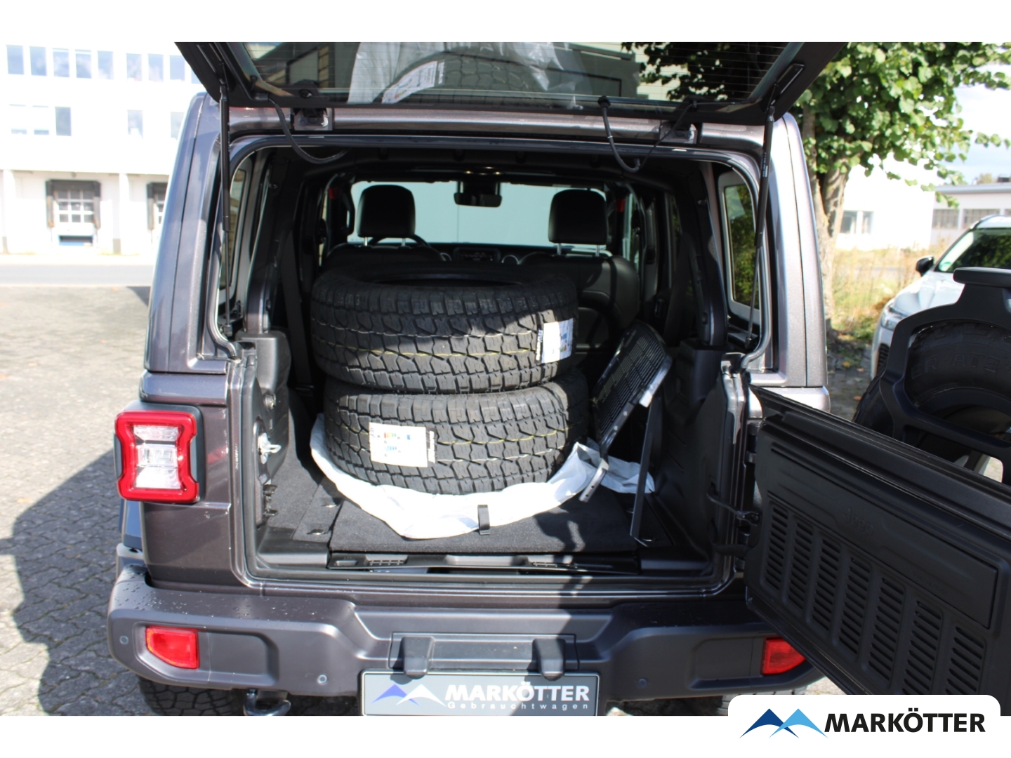 Fahrzeugabbildung Jeep Wrangler Unlimited Sahara 2.2 AHK/BLIS/SHZ/CAM