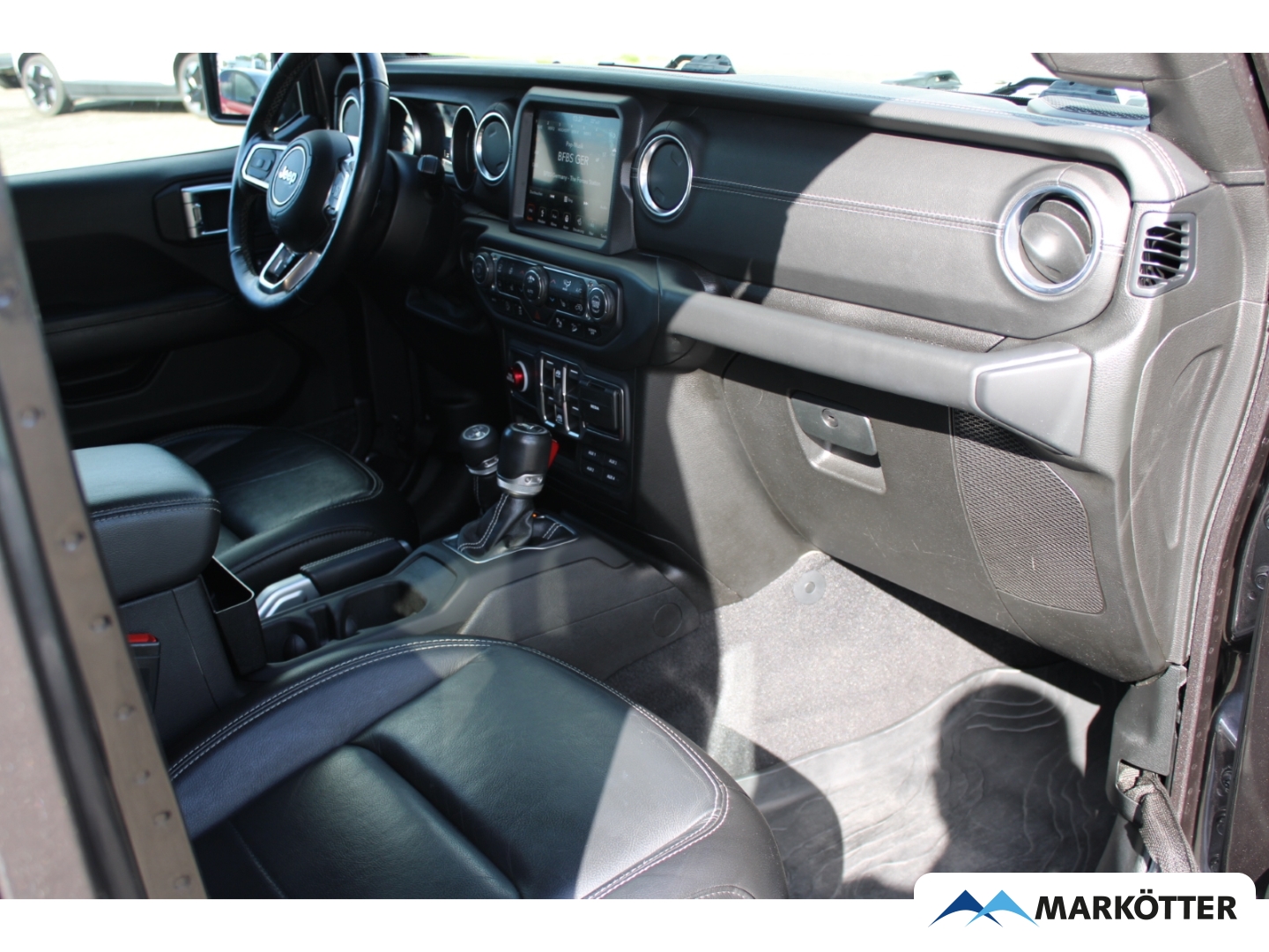 Fahrzeugabbildung Jeep Wrangler Unlimited Sahara 2.2 AHK/BLIS/SHZ/CAM
