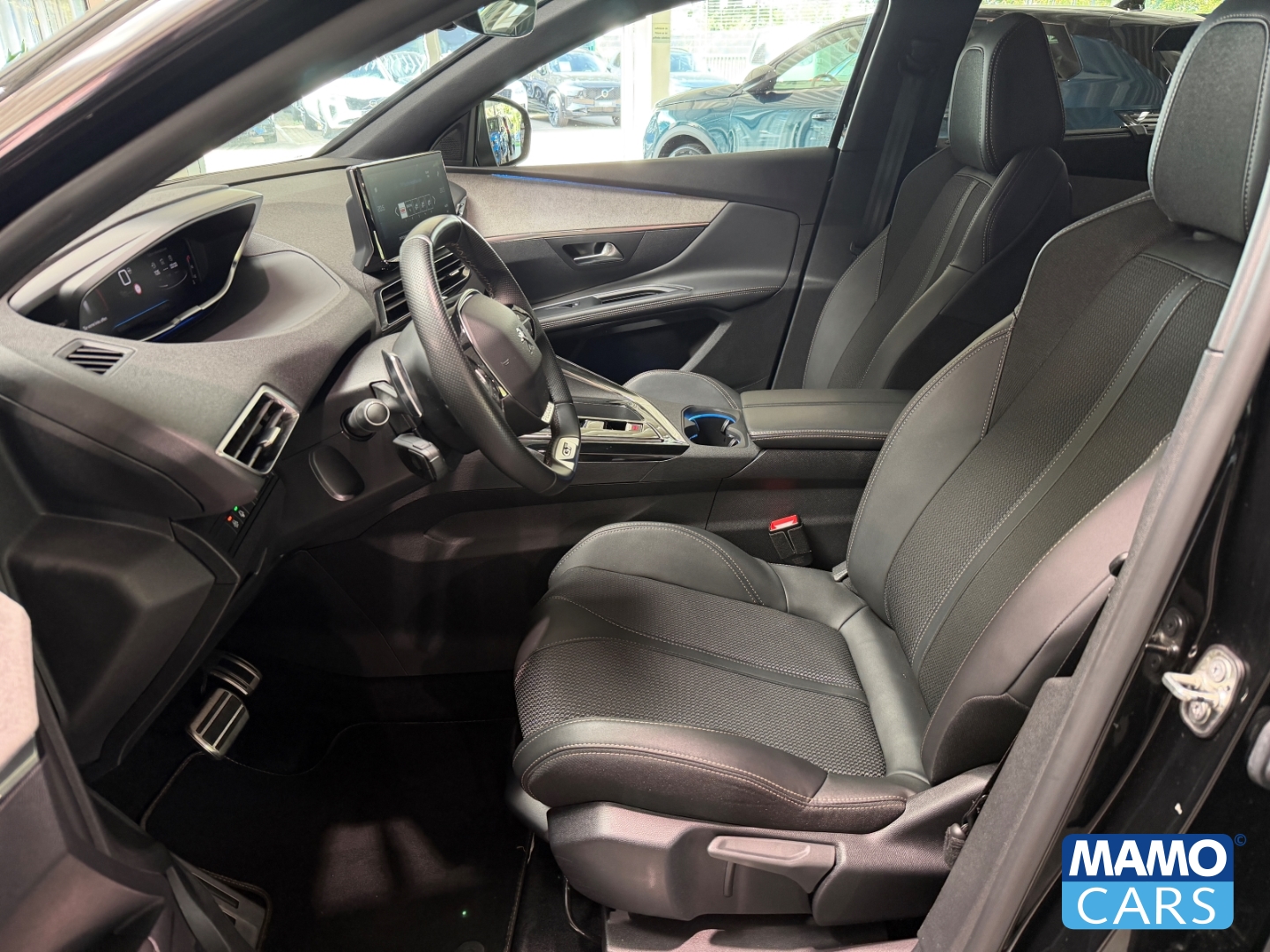 Fahrzeugabbildung Peugeot 5008 GT 7-Sitzer ACC/AHK/BLIS/CAM/LED/KLIMA/SHZ