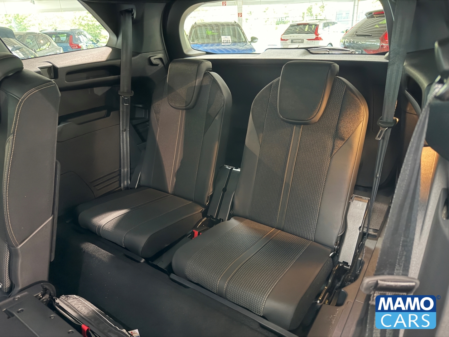 Fahrzeugabbildung Peugeot 5008 GT 7-Sitzer ACC/AHK/BLIS/CAM/LED/KLIMA/SHZ