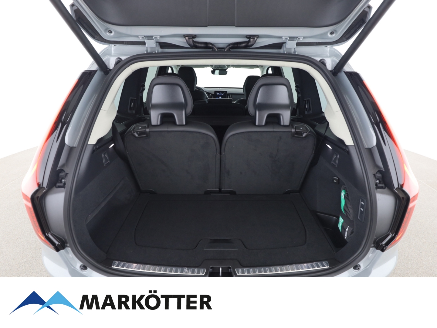 Fahrzeugabbildung Volvo XC90 T8 AWD Ultra Bright Plug-In Hybrid 7-Sitzer