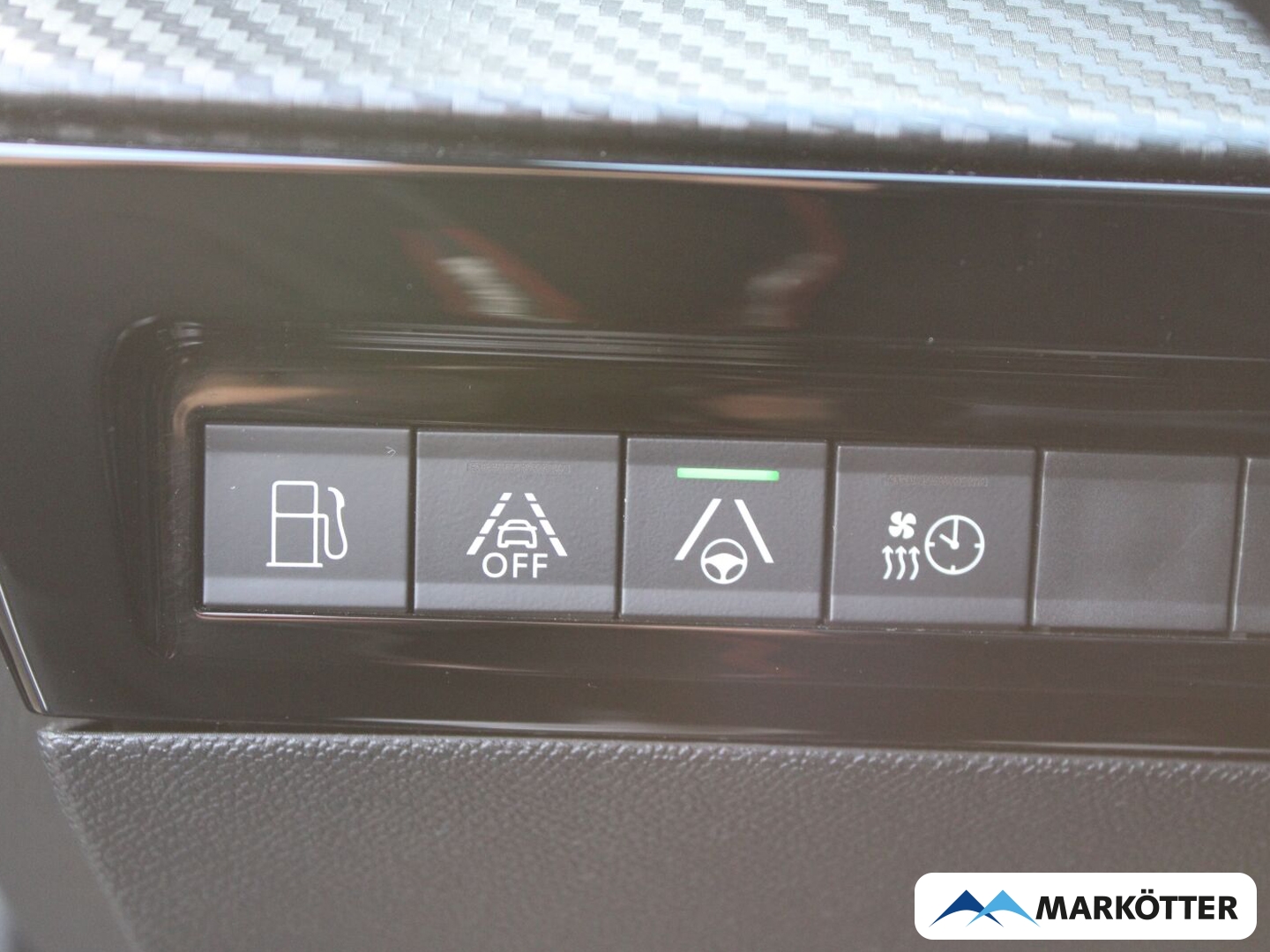 Fahrzeugabbildung Peugeot 508 SW Hybrid 225 GT ACC/PANO/NAVI/