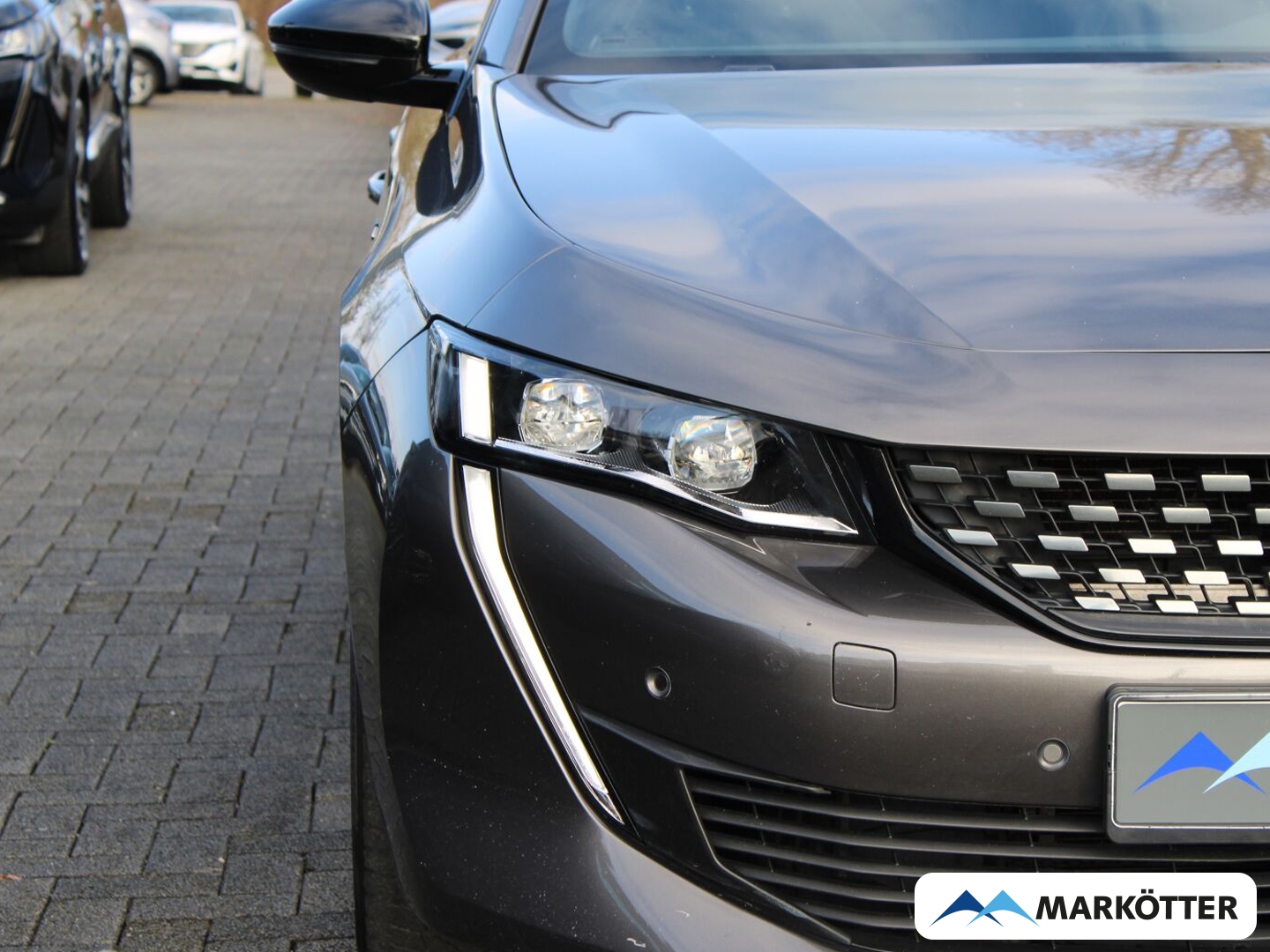 Fahrzeugabbildung Peugeot 508 SW Hybrid 225 GT ACC/PANO/NAVI/