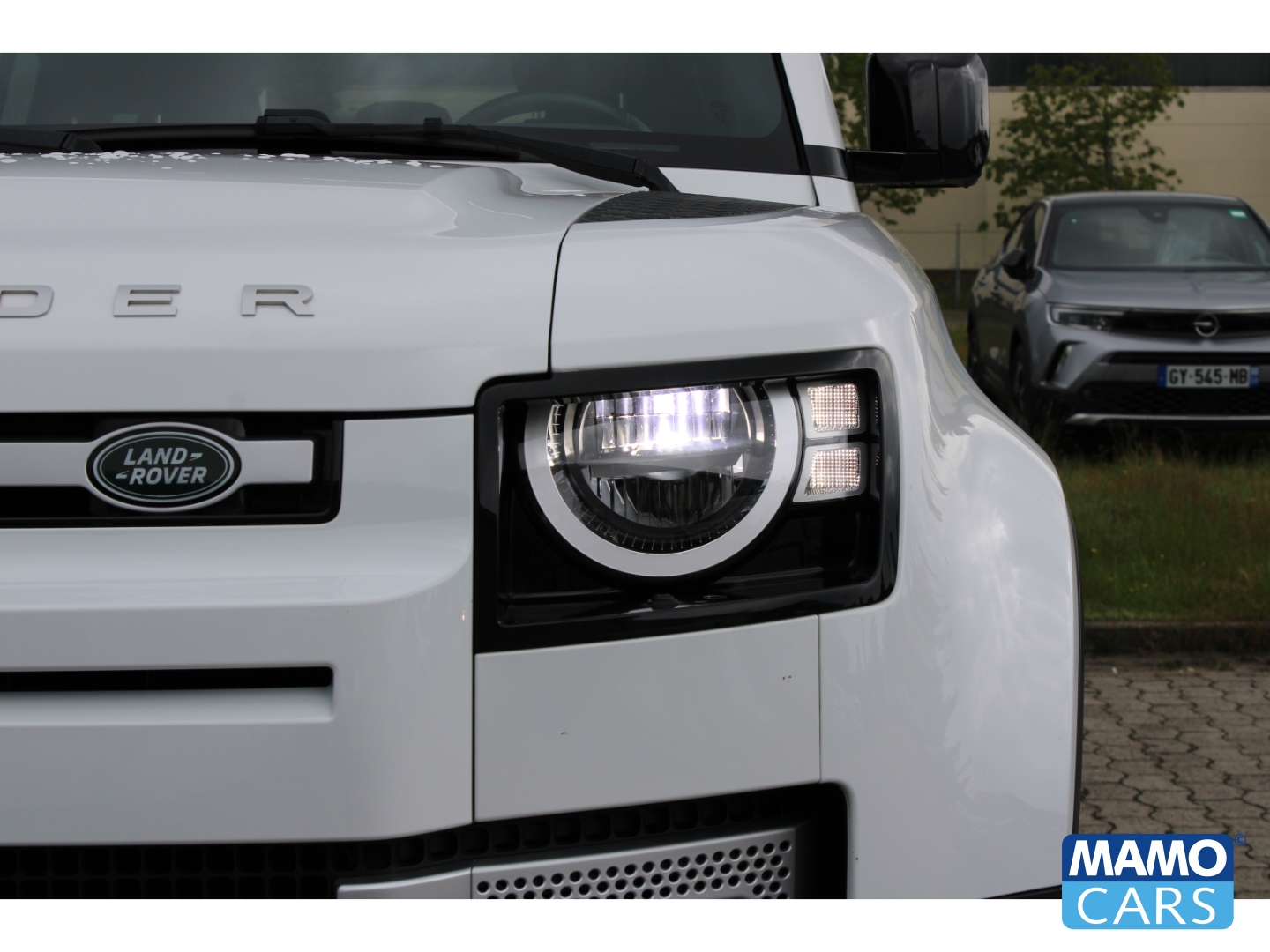 Fahrzeugabbildung Land Rover Defender 110 D200 S/LUFT/PANO/AHK/WINTER