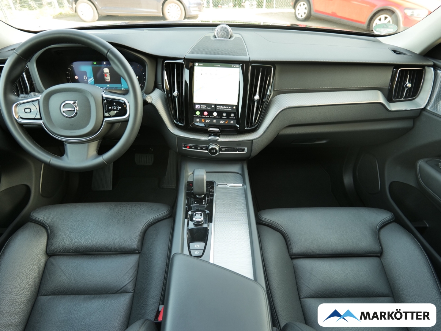Fahrzeugabbildung Volvo XC60 B4 AWD Ultimate Dark AHK/FOUR-C/PANO/STHZ