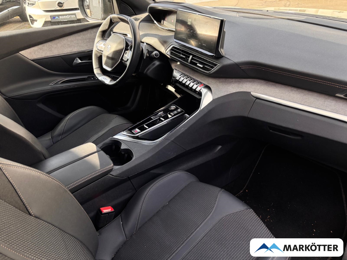 Fahrzeugabbildung Peugeot 5008 GT Hybrid 7-Sitzer ACC/BLIS/CAM/LED/SHZ