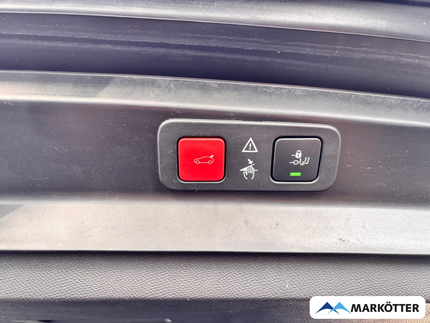 Fahrzeugabbildung Peugeot 5008 GT Hybrid 7-Sitzer ACC/BLIS/CAM/LED/SHZ
