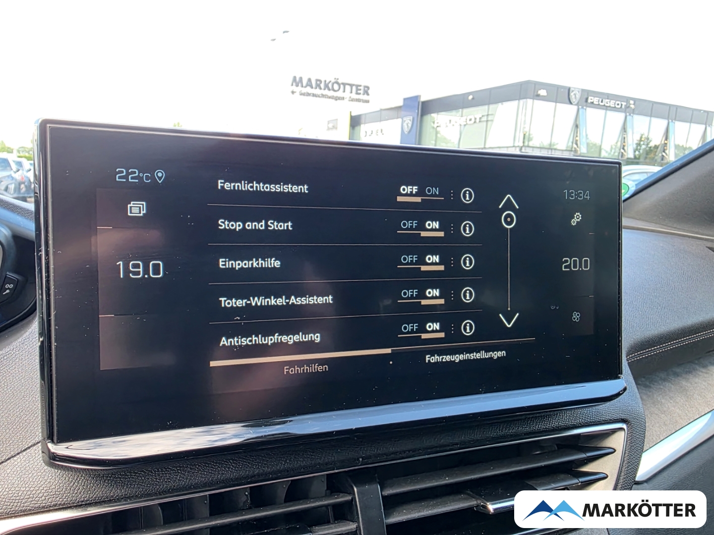 Fahrzeugabbildung Peugeot 3008 GT 1.2 ACC/BLIS/CAM/LED/NAVI/ALLWETTER