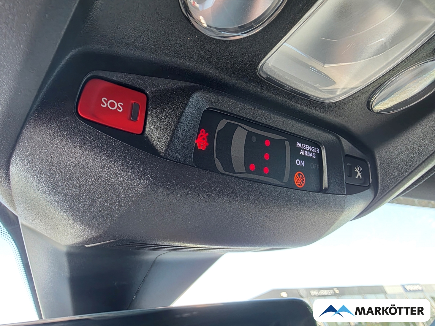 Fahrzeugabbildung Peugeot 3008 GT 1.2 ACC/BLIS/CAM/LED/NAVI/ALLWETTER