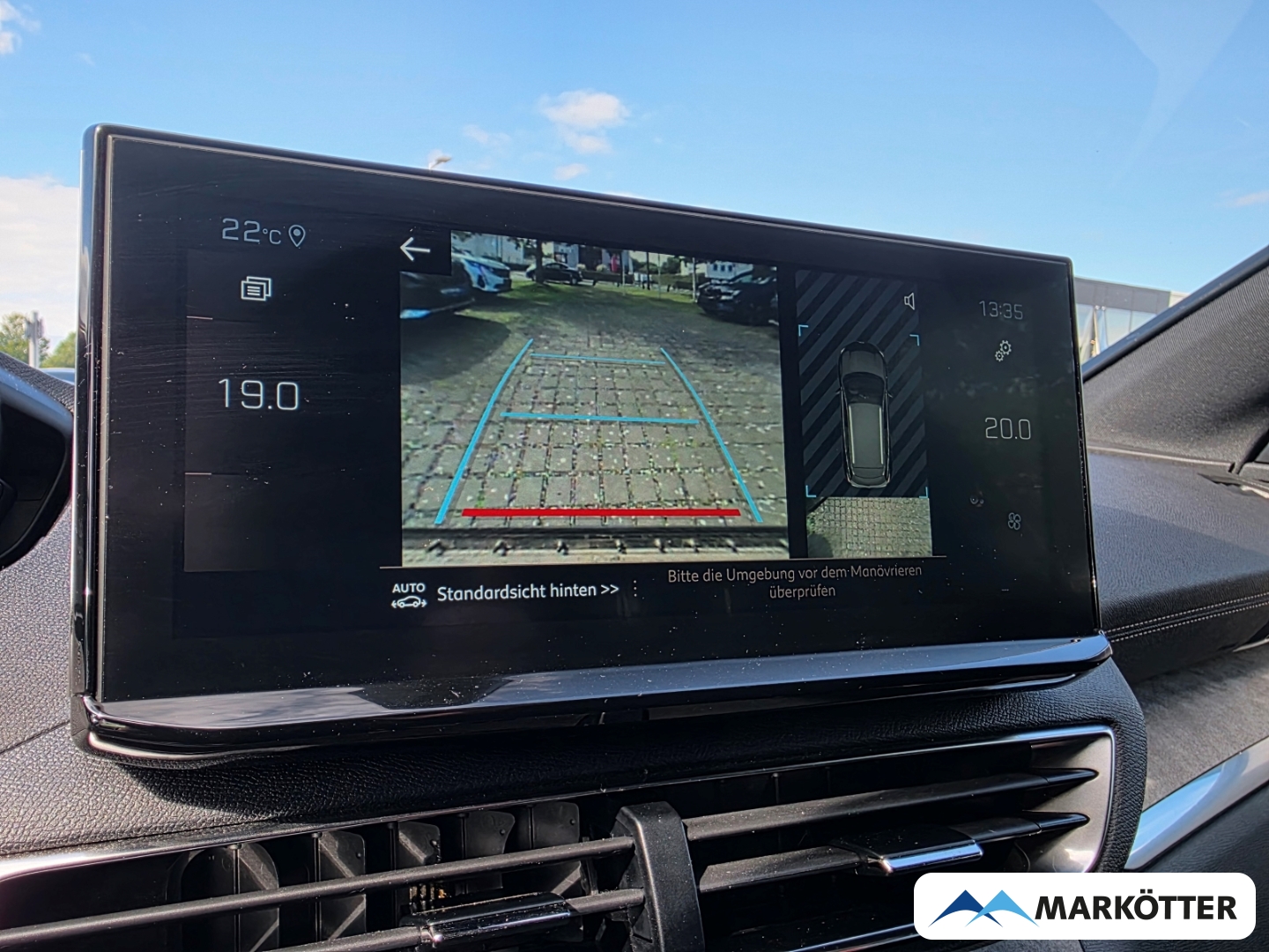 Fahrzeugabbildung Peugeot 3008 GT 1.2 ACC/BLIS/CAM/LED/NAVI/ALLWETTER