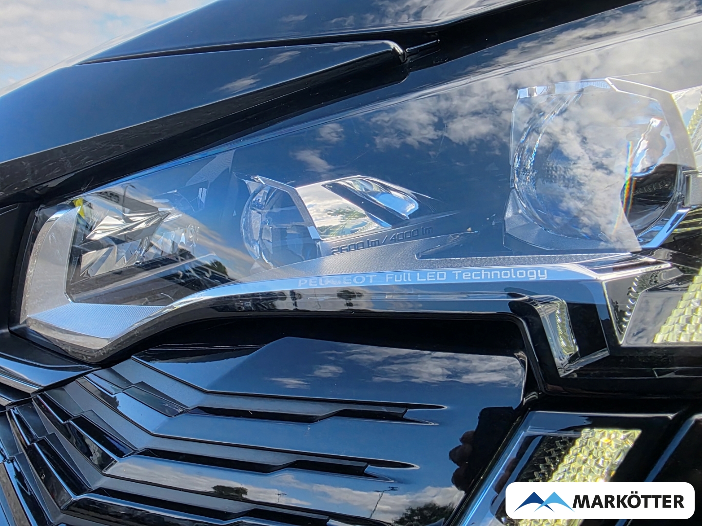 Fahrzeugabbildung Peugeot 3008 GT 1.2 ACC/BLIS/CAM/LED/NAVI/ALLWETTER