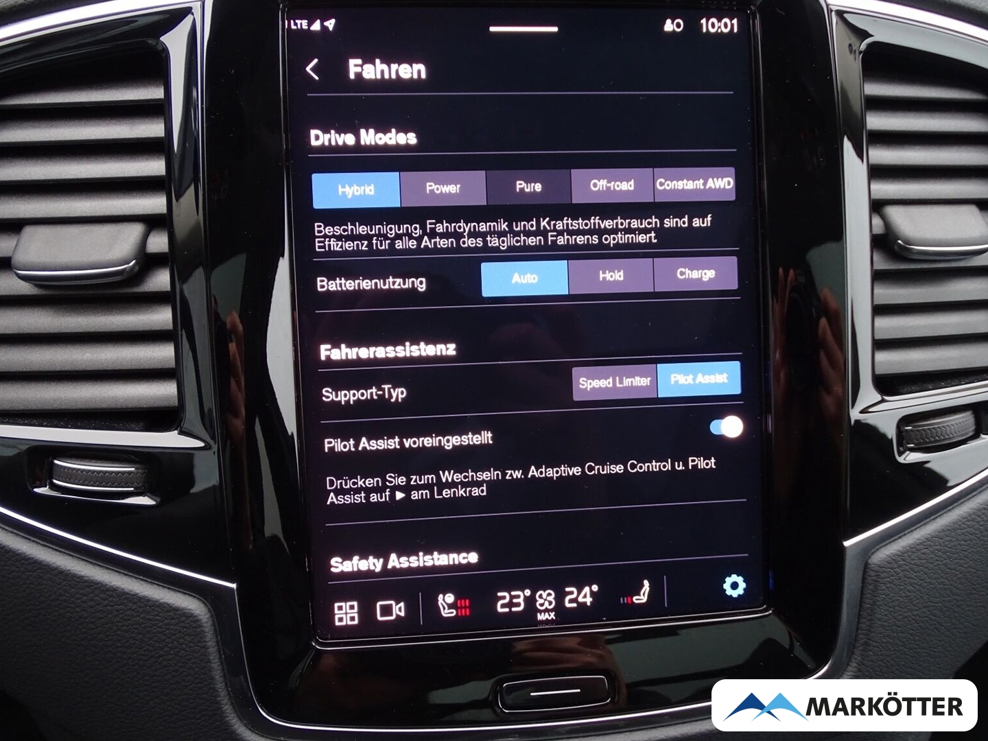 Fahrzeugabbildung Volvo XC90 Plus Dark Recharge Plug-In Hybrid AWD 7-Sitzer/SHZ/LHZ/BLIS