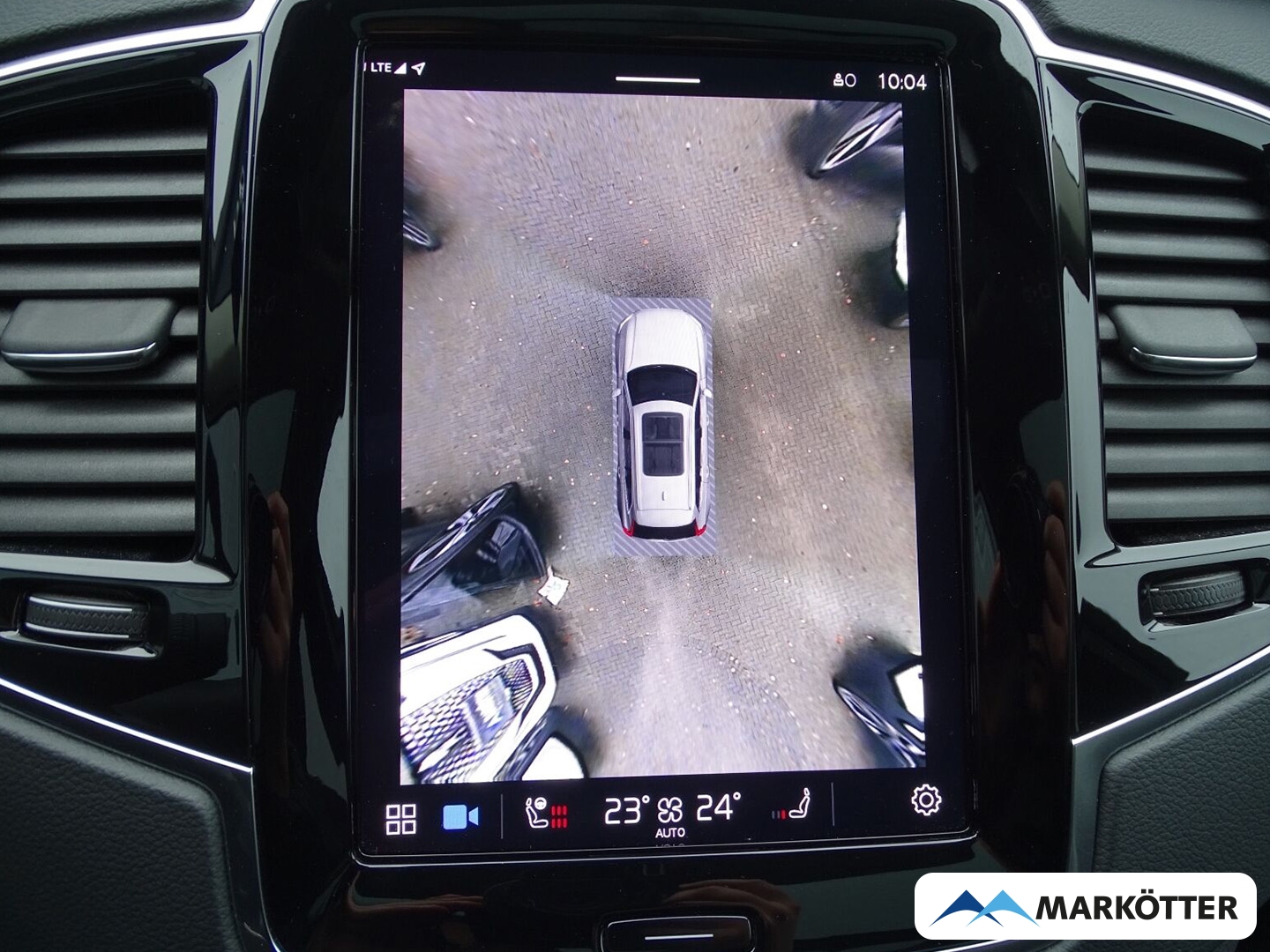 Fahrzeugabbildung Volvo XC90 Plus Dark Recharge Plug-In Hybrid AWD 7-Sitzer/SHZ/LHZ/BLIS