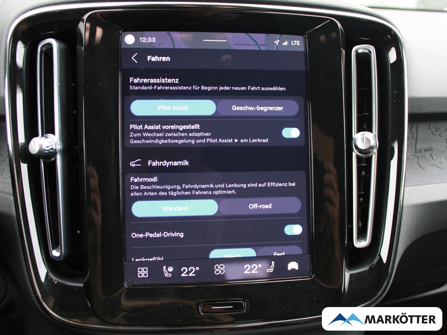 Fahrzeugabbildung Volvo XC40 Plus Recharge Pure Electric 2WD/NAVI/PDC/