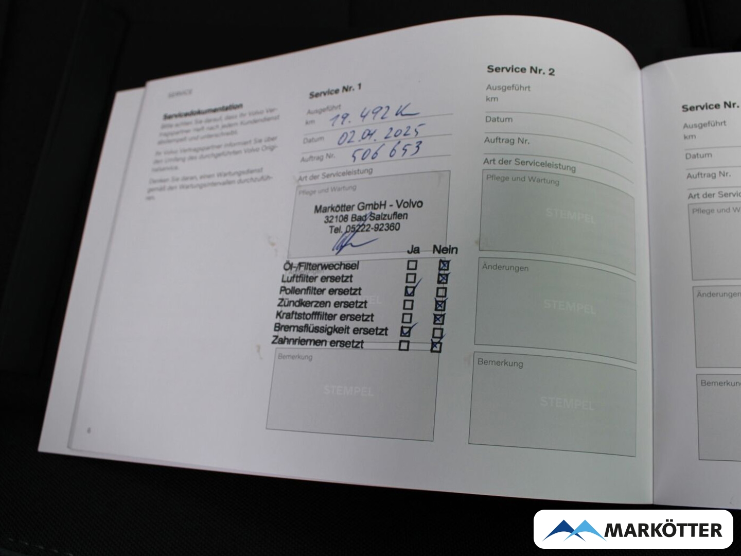 Fahrzeugabbildung Volvo XC40 Plus Recharge Pure Electric 2WD/NAVI/PDC/