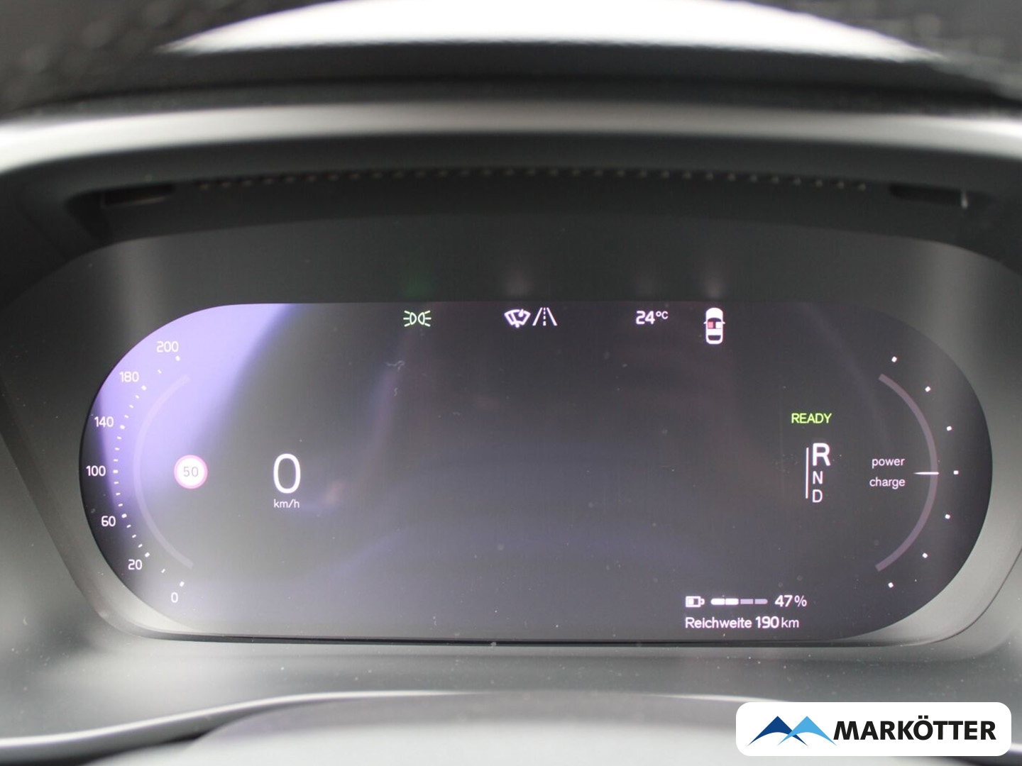 Fahrzeugabbildung Volvo XC40 Plus Recharge Pure Electric 2WD/NAVI/PDC/