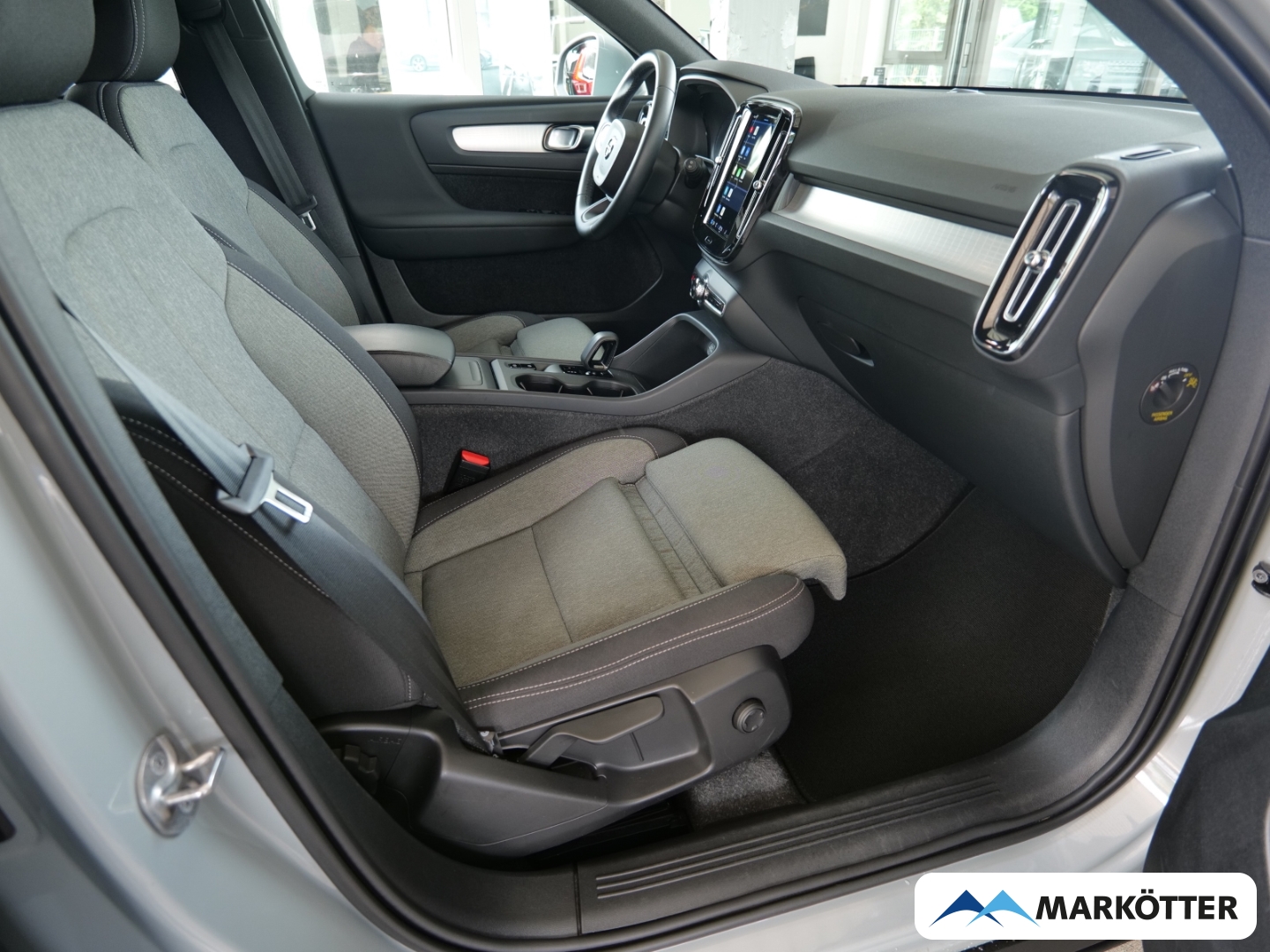 Fahrzeugabbildung Volvo XC40 B3 AHK/360CAM/Pilot/Google/SHZ/LHZ