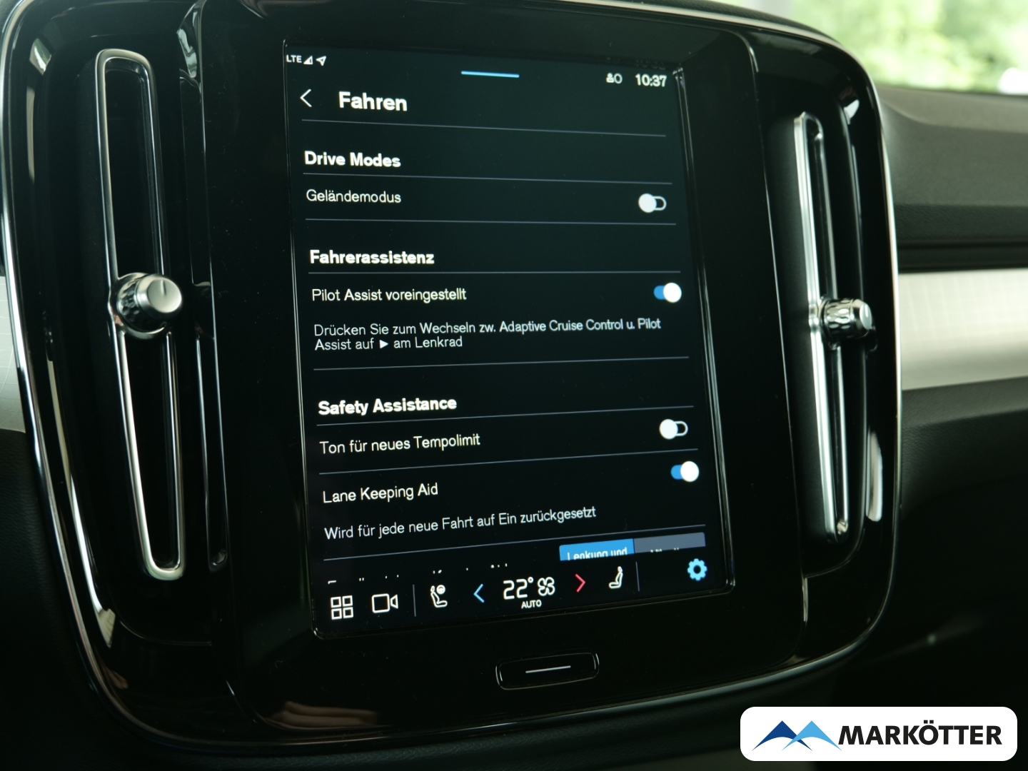 Fahrzeugabbildung Volvo XC40 B3 AHK/360CAM/Pilot/Google/SHZ/LHZ