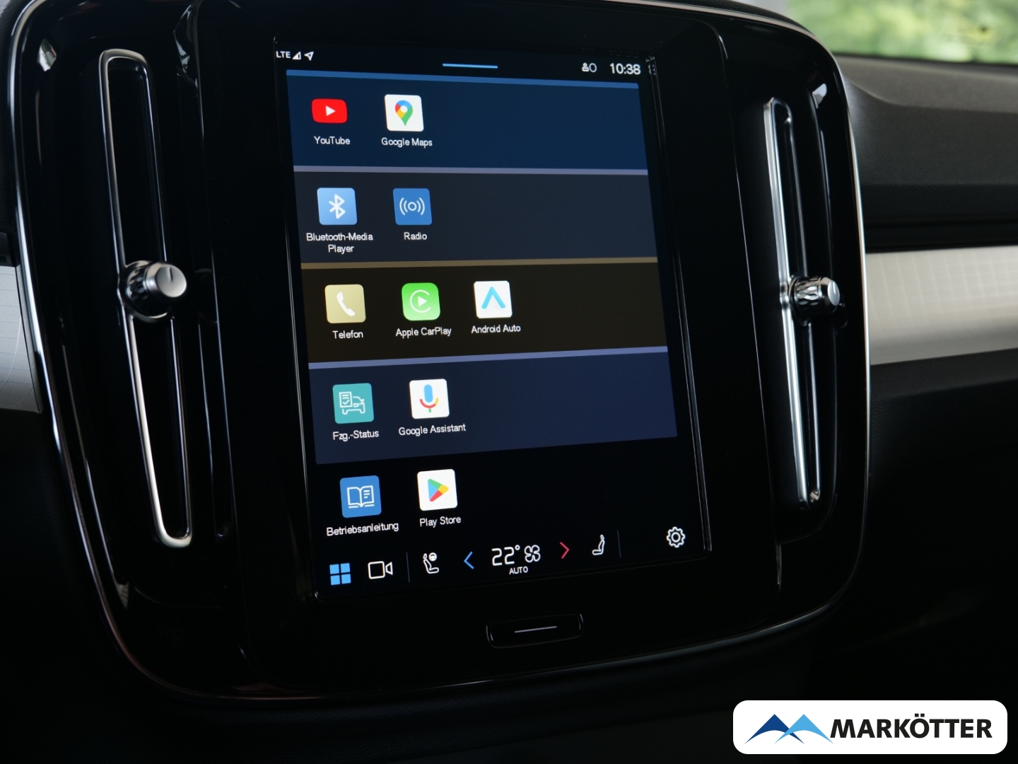 Fahrzeugabbildung Volvo XC40 B3 AHK/360CAM/Pilot/Google/SHZ/LHZ