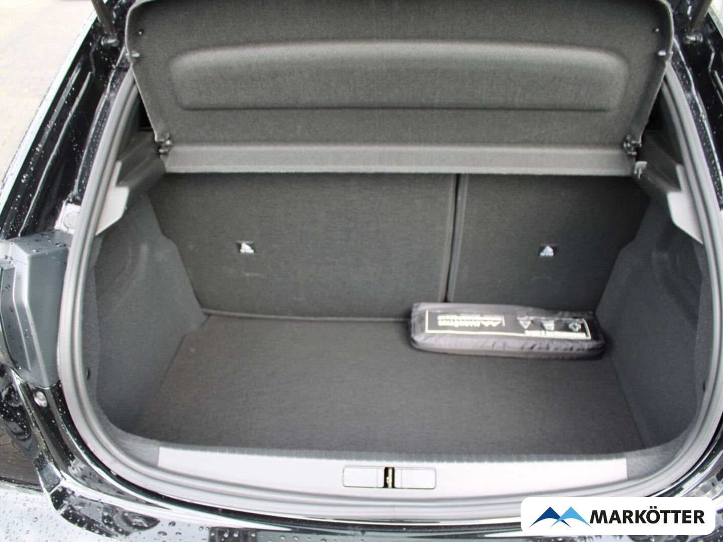 Fahrzeugabbildung Peugeot 208 Hybrid 100 GT