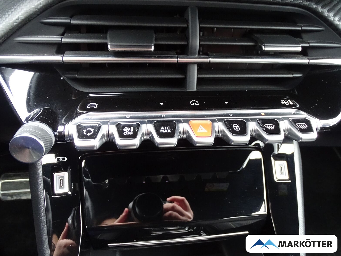 Fahrzeugabbildung Peugeot 2008 GT LED/Navi/KLIMA/GRA/RFK