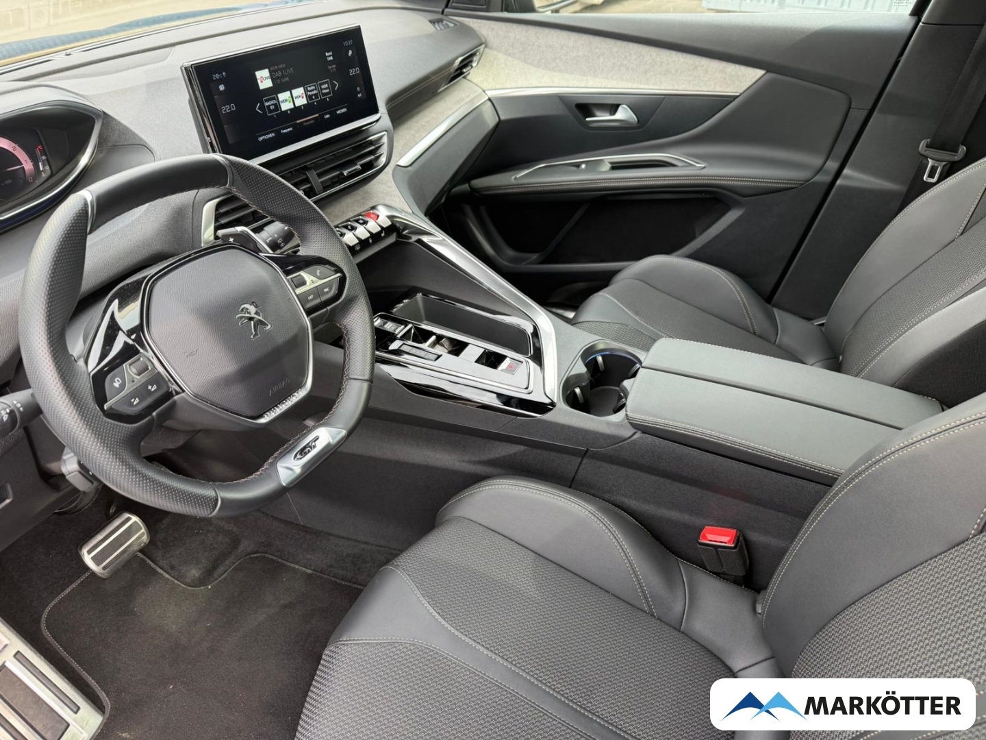 Fahrzeugabbildung Peugeot 3008 GT ACC/BLIS//CARPLY/360CAM/PANO/NAVI