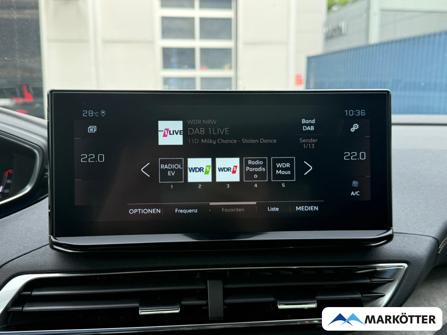 Fahrzeugabbildung Peugeot 3008 GT ACC/BLIS//CARPLY/360CAM/PANO/NAVI