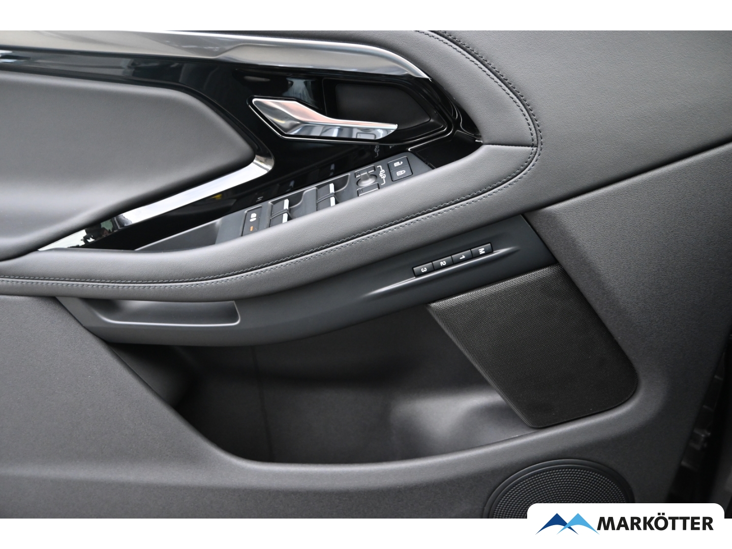 Fahrzeugabbildung Land Rover Range Rover Evoque D200 R-Dynamic HSE ACC/S-Dach