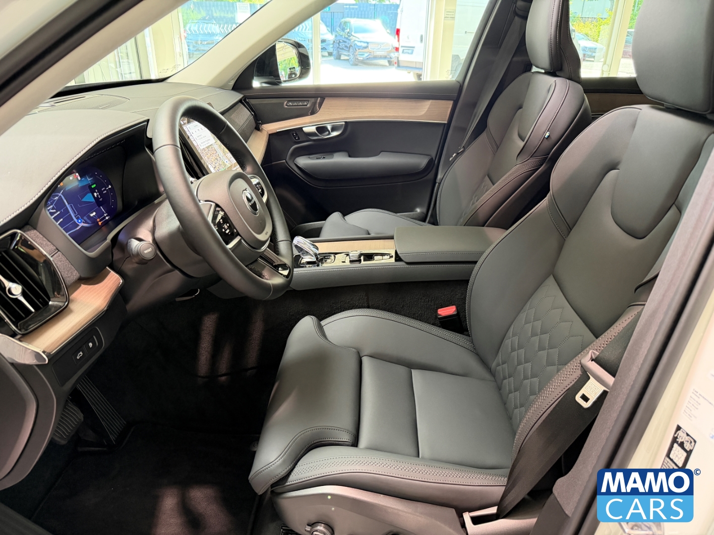 Fahrzeugabbildung Volvo XC90 T8 AWD Plus Dark FACELIFT HUD/PANO/ACC/360°