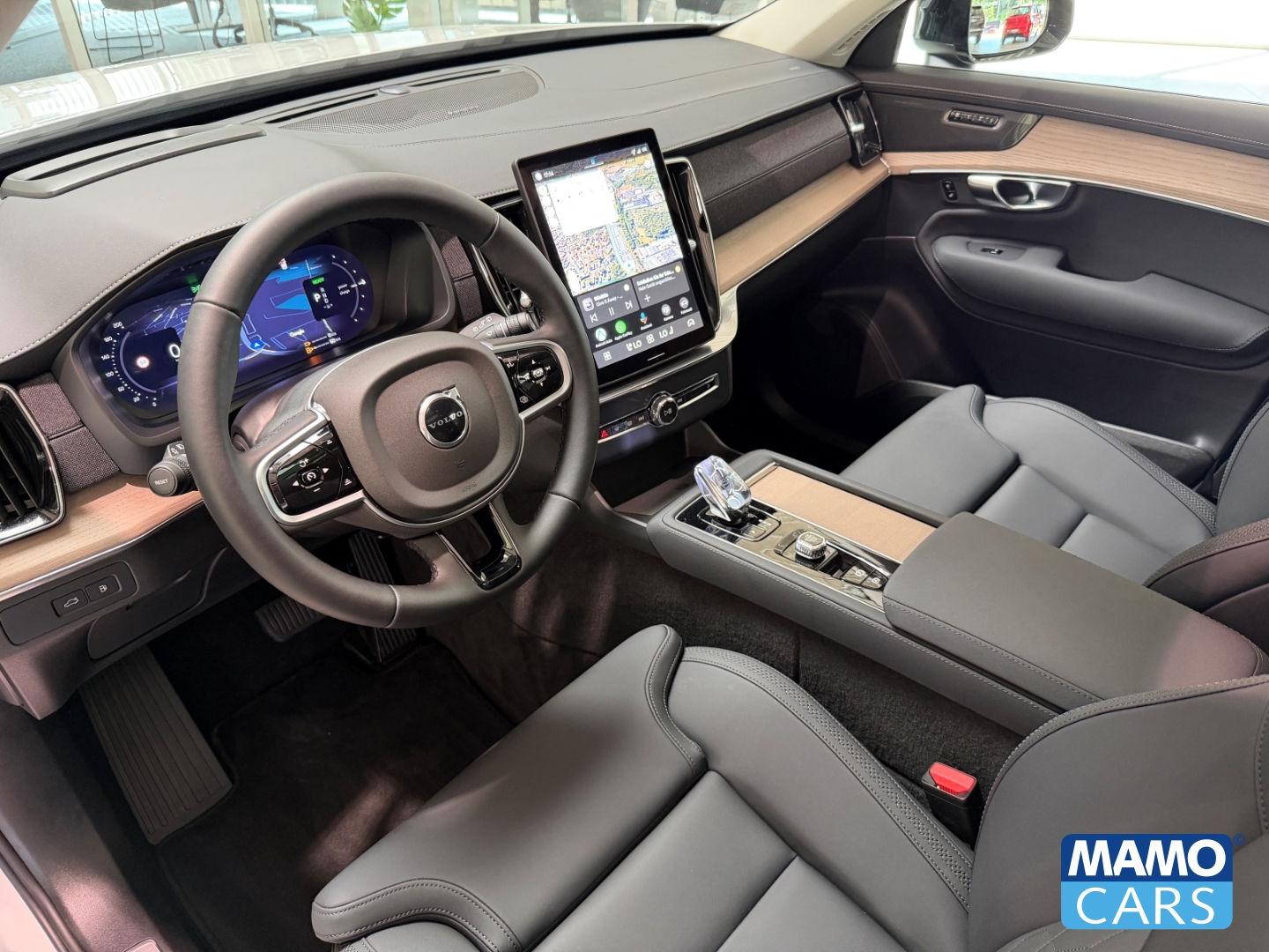 Fahrzeugabbildung Volvo XC90 T8 AWD Plus Dark FACELIFT HUD/PANO/ACC/360°