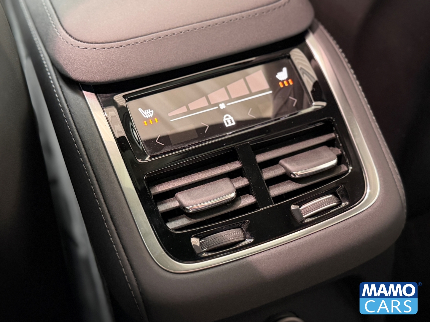 Fahrzeugabbildung Volvo XC90 T8 AWD Plus Dark FACELIFT HUD/PANO/ACC/360°