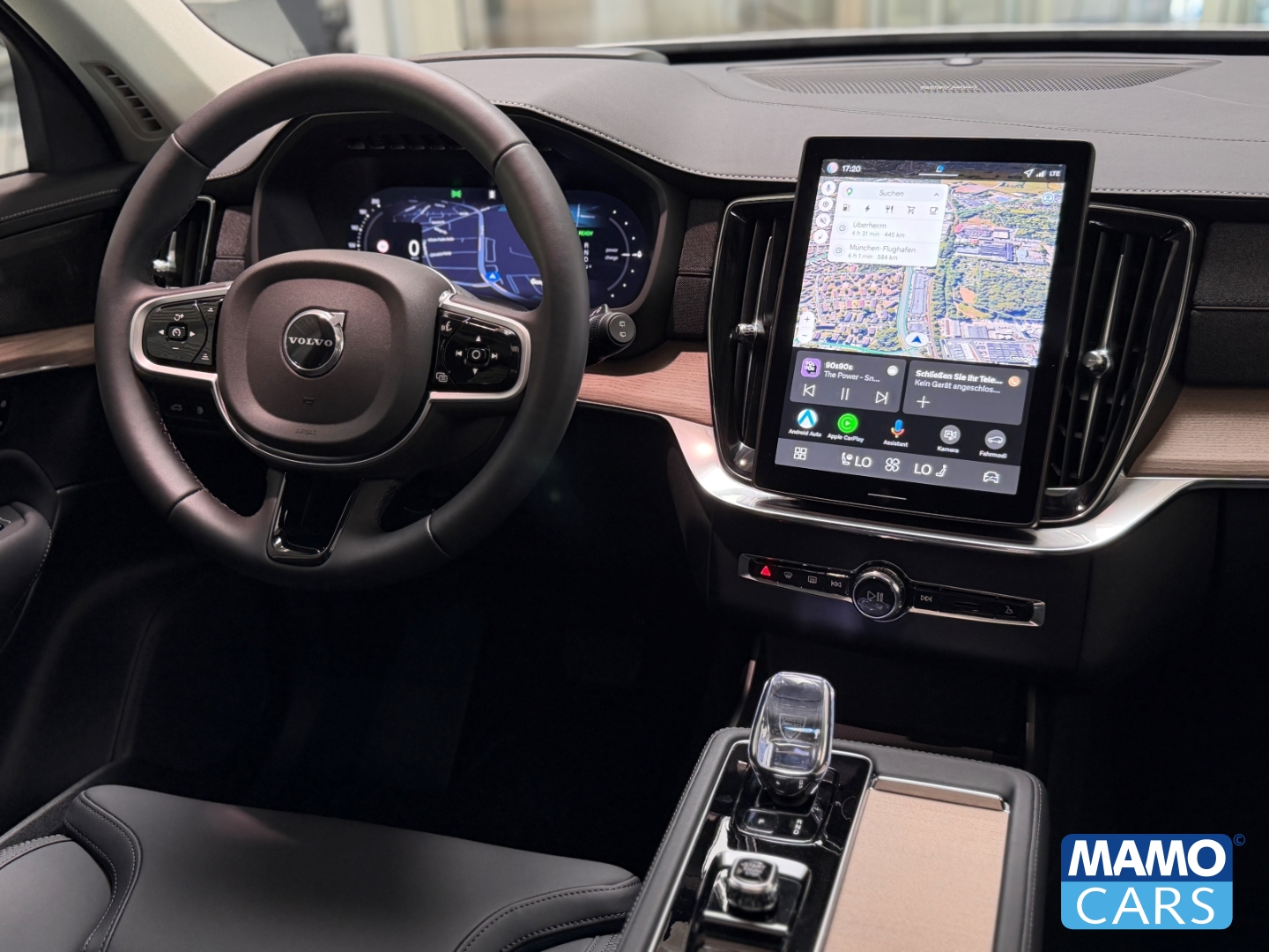 Fahrzeugabbildung Volvo XC90 T8 AWD Plus Dark FACELIFT HUD/PANO/ACC/360°