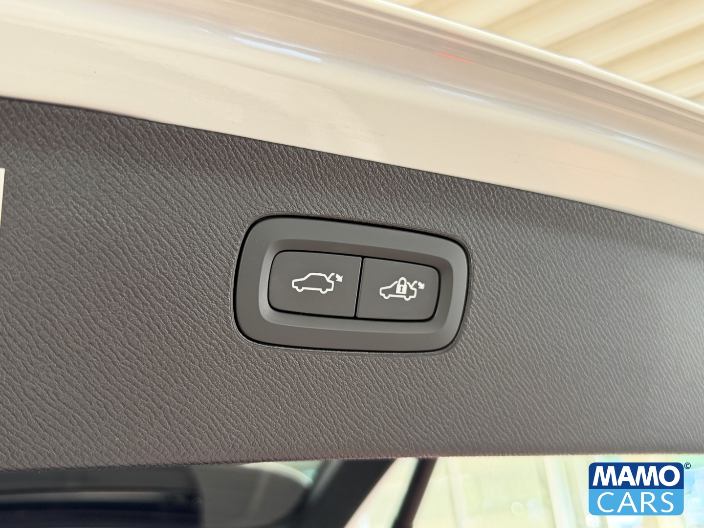 Fahrzeugabbildung Volvo XC90 T8 AWD Plus Dark FACELIFT HUD/PANO/ACC/360°