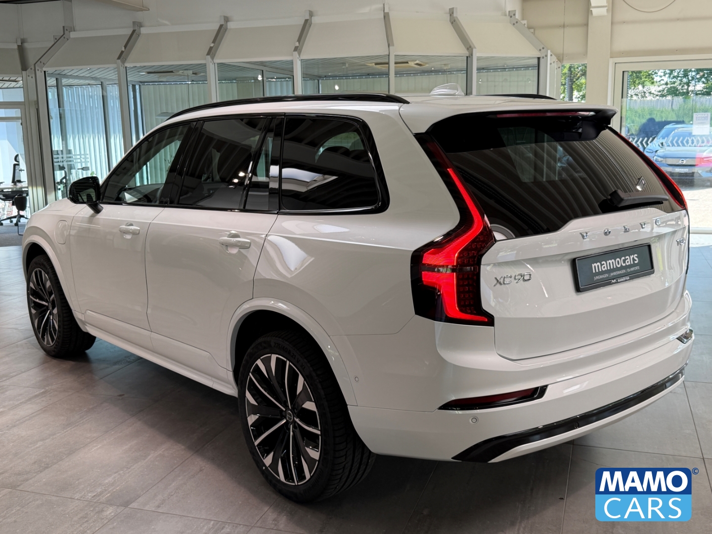 Fahrzeugabbildung Volvo XC90 T8 AWD Plus Dark FACELIFT HUD/PANO/ACC/360°