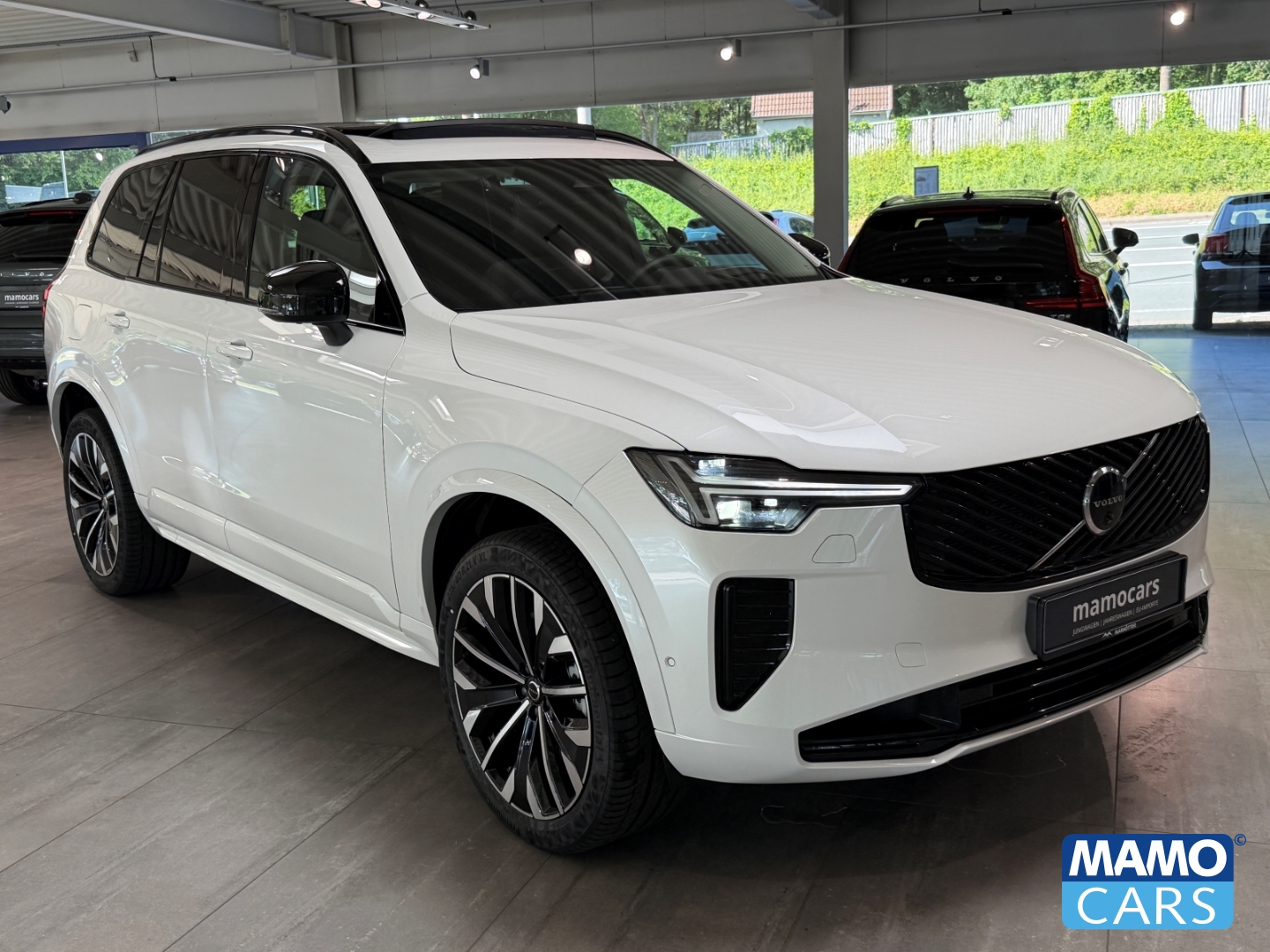 Fahrzeugabbildung Volvo XC90 T8 AWD Plus Dark FACELIFT HUD/PANO/ACC/360°