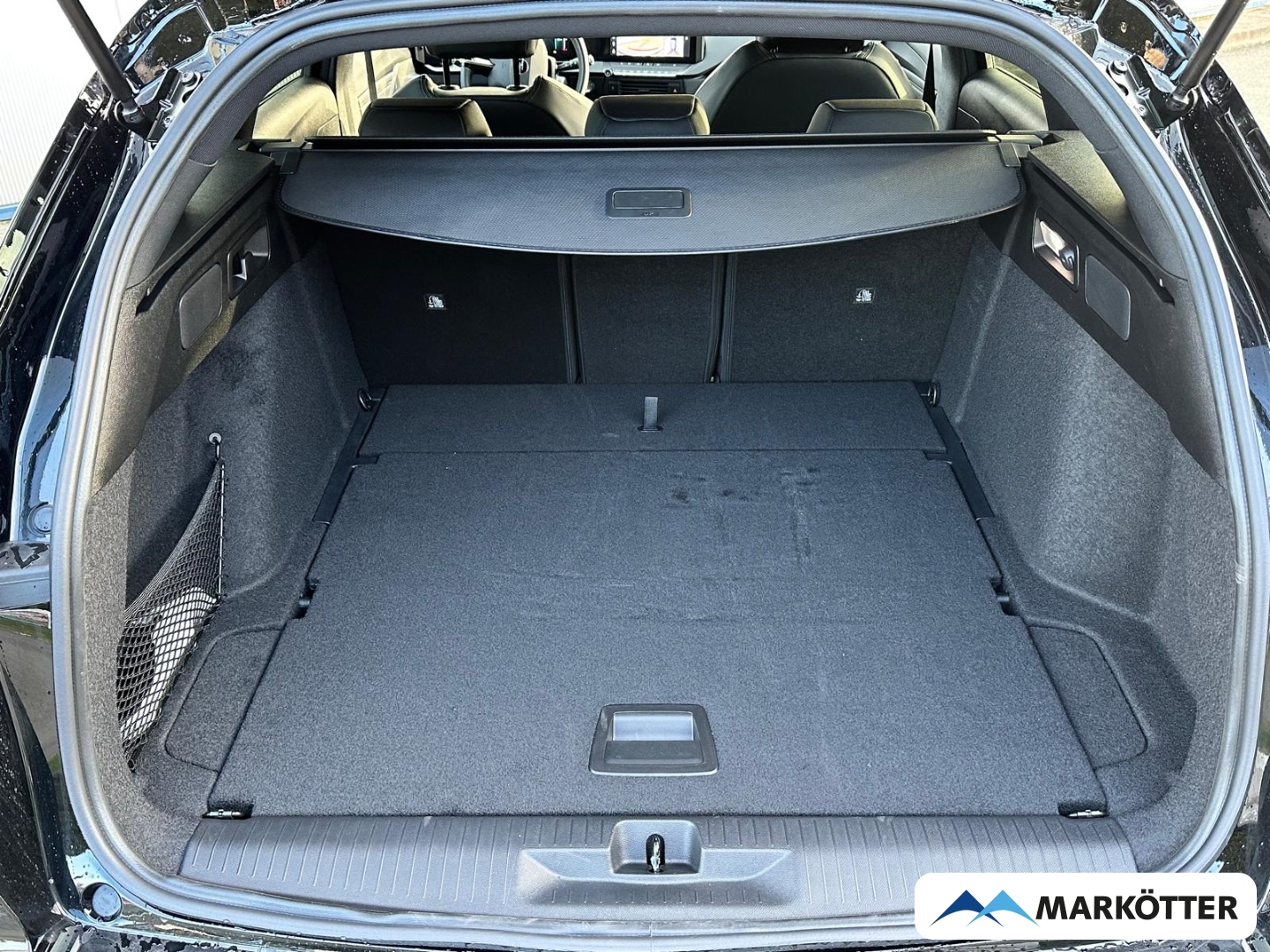 Fahrzeugabbildung Opel Astra Sports Tourer GS +Automatik+Allwetterr.+Dachreling