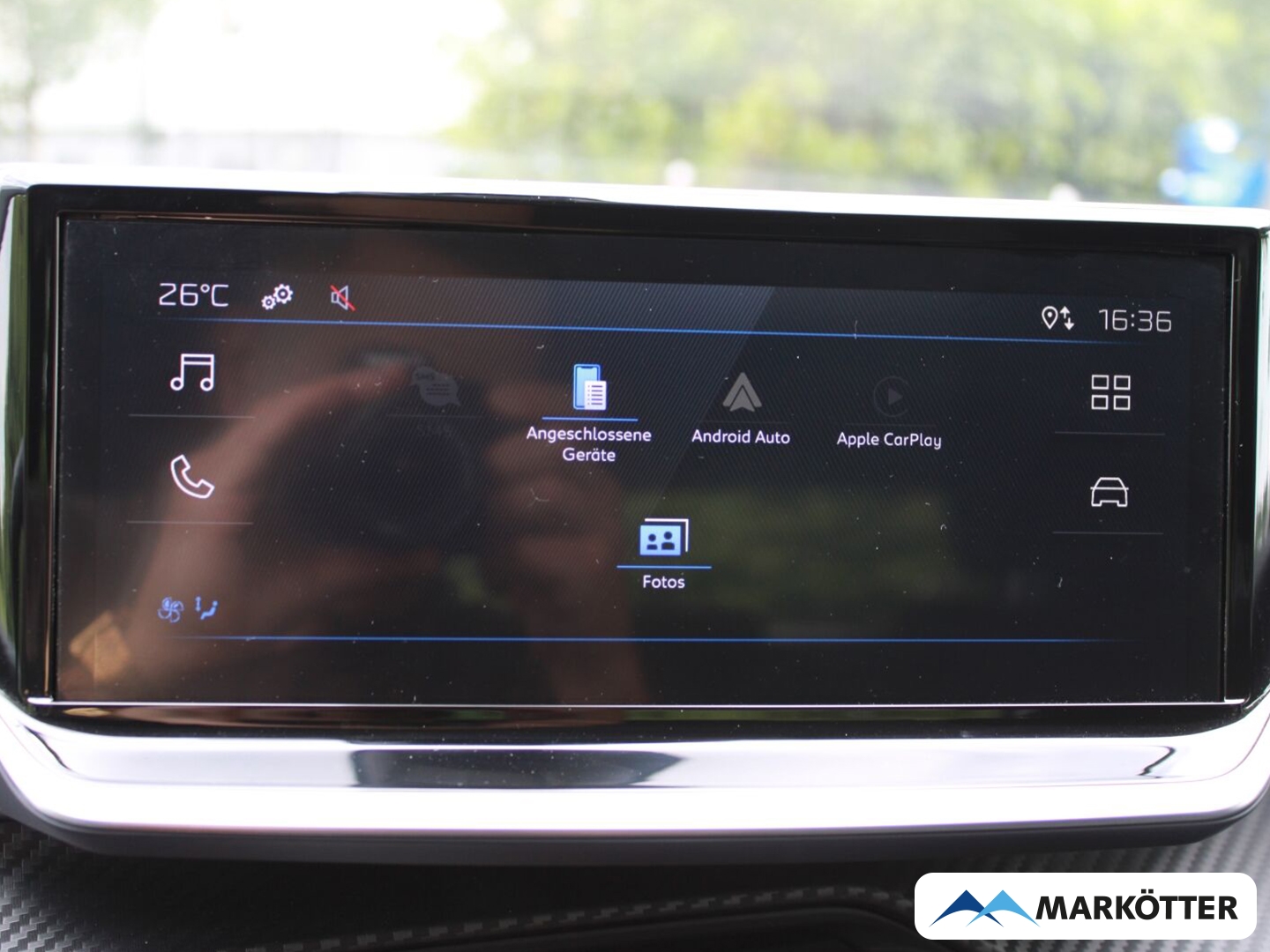 Fahrzeugabbildung Peugeot 208 Active CARPLAY/PDC/TEMPO/