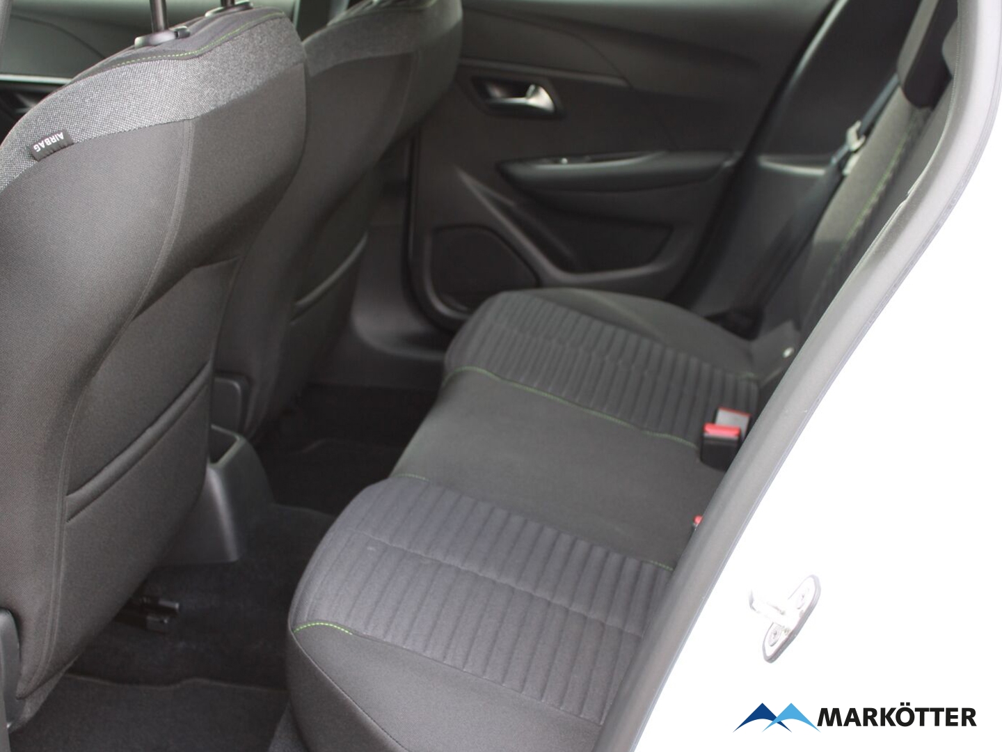 Fahrzeugabbildung Peugeot 208 Active CARPLAY/PDC/TEMPO/
