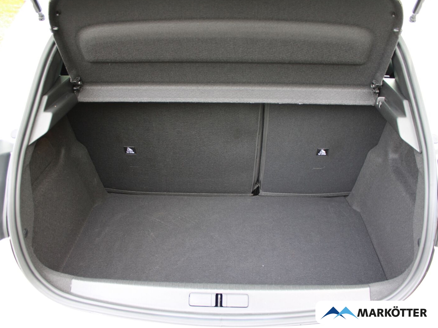 Fahrzeugabbildung Peugeot 208 Active CARPLAY/PDC/TEMPO/