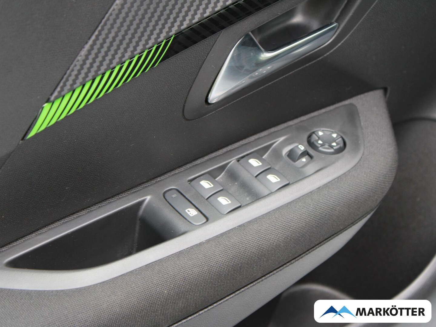 Fahrzeugabbildung Peugeot 208 Active CARPLAY/PDC/TEMPO/