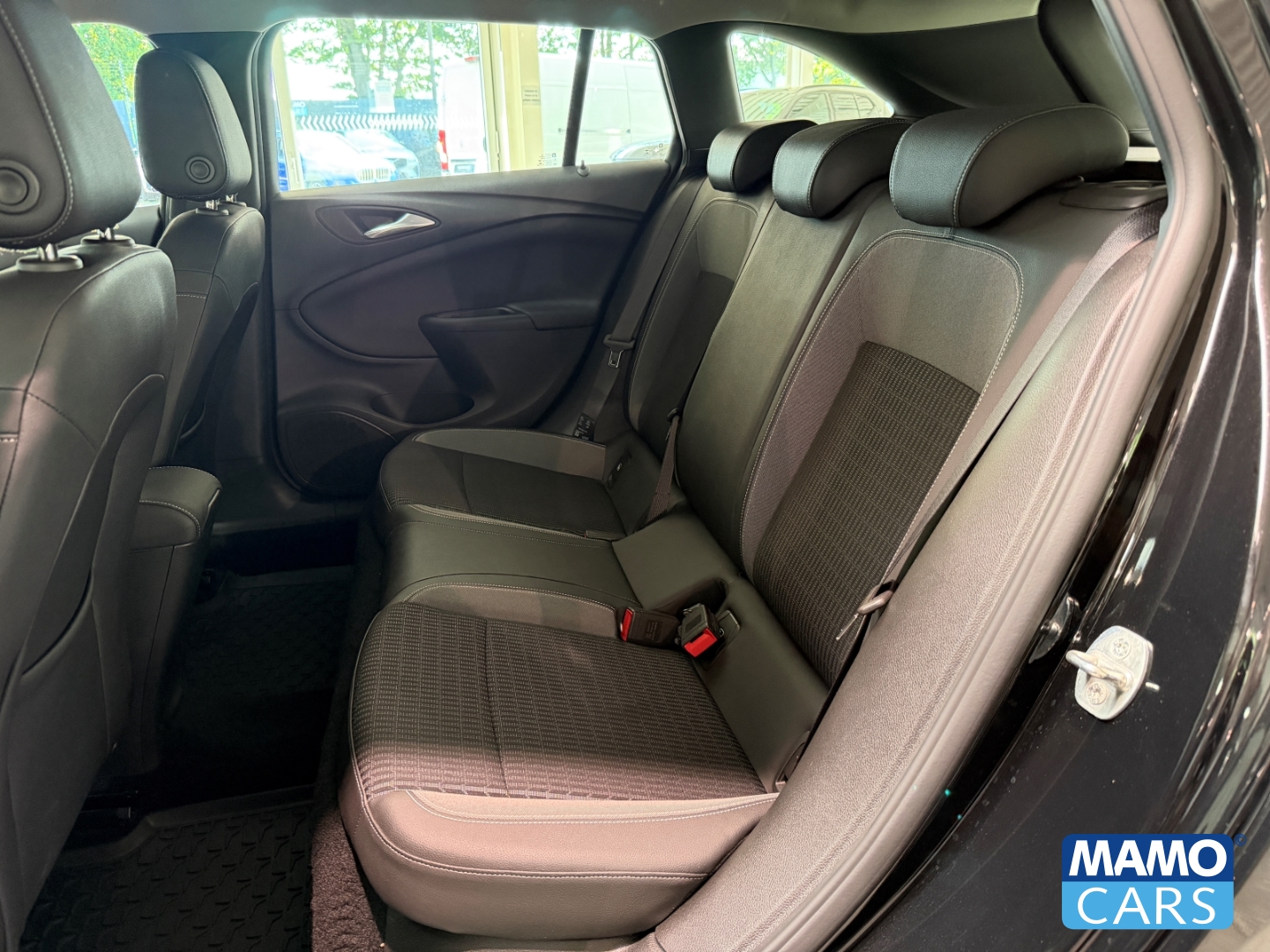Fahrzeugabbildung Opel Astra K ST Elegance BLIS/CAM/SHZ/LHZ/NAVI/PDC