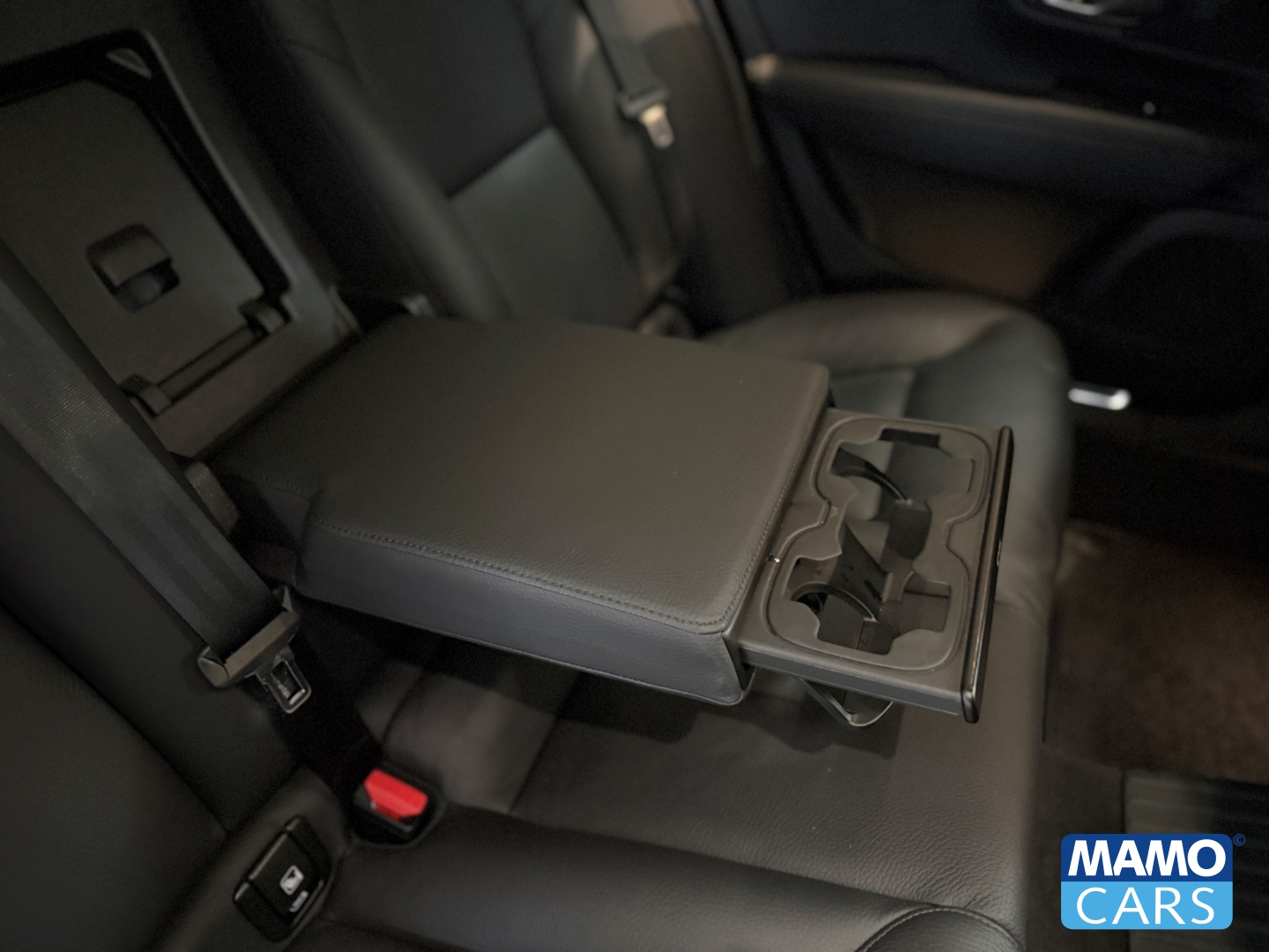 Fahrzeugabbildung Volvo V90 T8 AWD Plus Dark Recharge ACC/PANO/HUD/360°